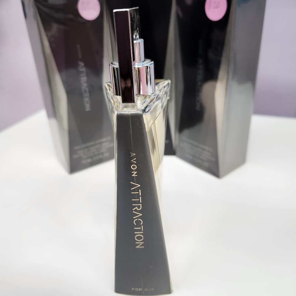 Avon Attraction Spray Cologne  in Black and Silver - Picture 2 of 3